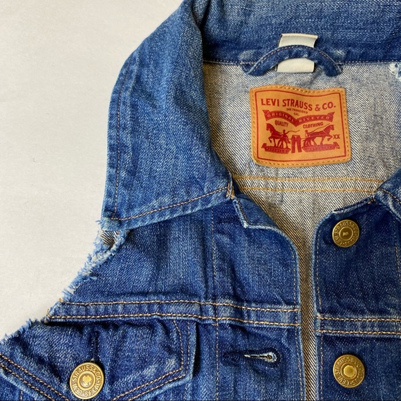Custom Cut Levi's Cropped Denim Jean Vest Red Tab Medium/Dark Blue Wash M - Picture 2 of 15